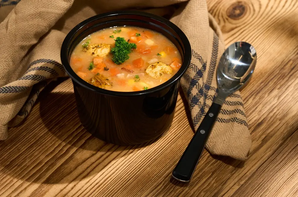 Zupa chowder z kurczaka z kukurydzą niskie ig